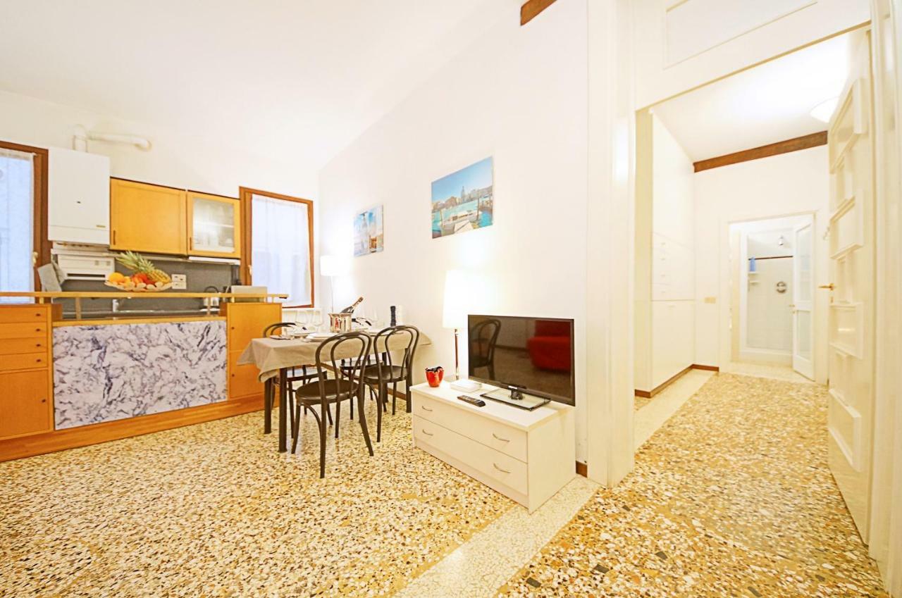 Santa Marina Apartment Rialto Veneţia Exterior foto