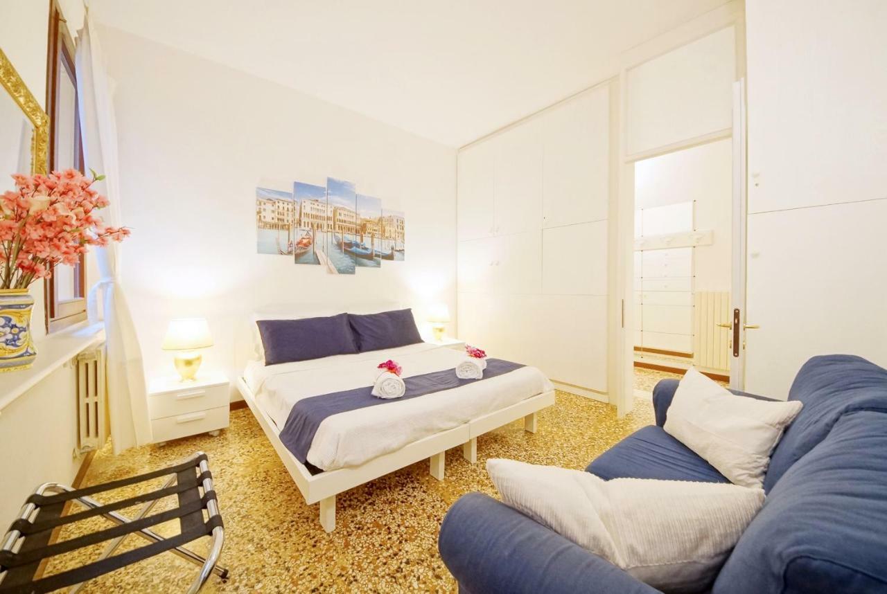 Santa Marina Apartment Rialto Veneţia Exterior foto