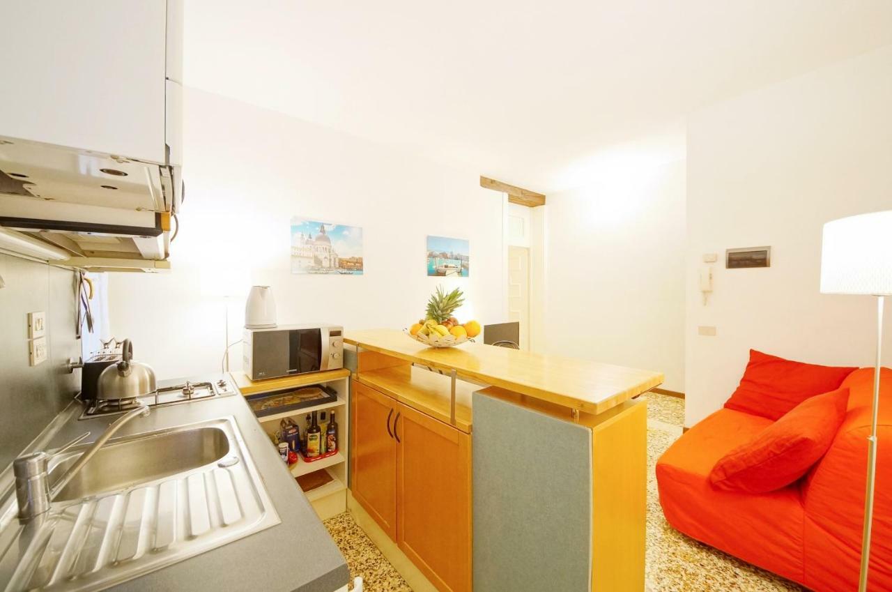 Santa Marina Apartment Rialto Veneţia Exterior foto